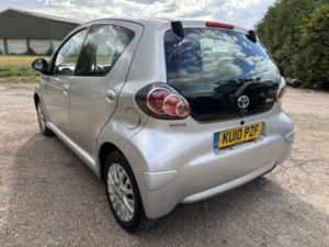 2010 Toyota Aygo 1.0 Vvt-I Platinum in Silver — image 5