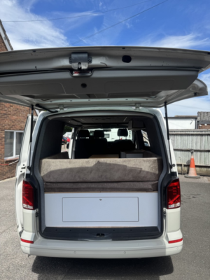 2020 Volkswagen Transporter 2.0 Tdi T28 Startline in White — image 6