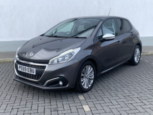 2019 Peugeot 208 1.2 Puretech Signature 5-Door in Grey — image 4