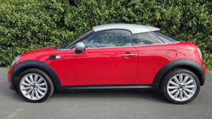 2012 MINI Coupe 1.6 Cooper Coupe Euro 5 (s/s) (122 Ps) in Red — image 2