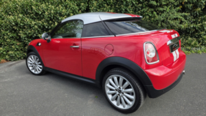 2012 MINI Coupe 1.6 Cooper Coupe Euro 5 (s/s) (122 Ps) in Red — image 3