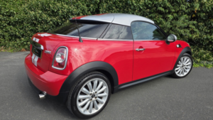 2012 MINI Coupe 1.6 Cooper Coupe Euro 5 (s/s) (122 Ps) in Red — image 5