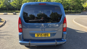 2015 Peugeot Partner Tepee 1.6 Hdi Tepee S in Blue — image 6