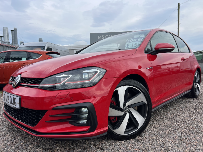 2019 Volkswagen Golf 2.0 Tsi Gti Performance in Red — image 1
