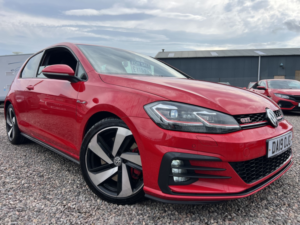 2019 Volkswagen Golf 2.0 Tsi Gti Performance in Red — image 3