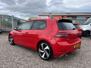 2019 Volkswagen Golf 2.0 Tsi Gti Performance in Red — image 4