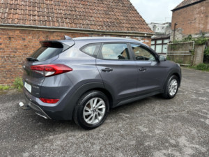 2016 Hyundai Tucson 2.0 Tucson Se Nav 2.0 D 136ps 4WD A/t+fss in Grey — image 6