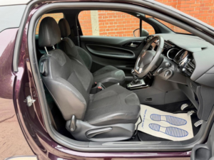 2016 Ds Automobiles Ds 3 1.2 Puretech Elegance Euro 6 (s/s) 3dr in Purple — image 3