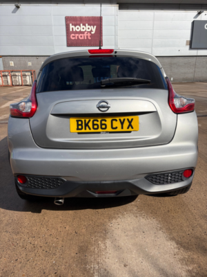 2016 Nissan Juke 1.5 Dci N-Connecta SUV 5dr Diesel Manual Euro 6 (s/s) (110 Ps) in Silver — image 4