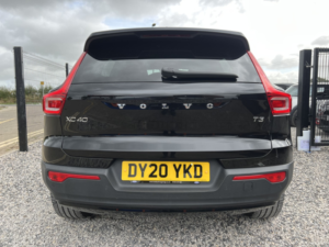 2020 Volvo Xc40 1.5 R-Design T3 Fwd in Black — image 6