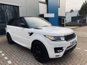 2015 Land Rover Range Rover Sport 3.0 Sd V6 Hse Dynamic in White — image 3