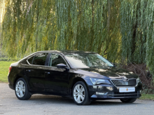 2017 Skoda Superb 2.0 Tdi Se L Executive in Black — image 3