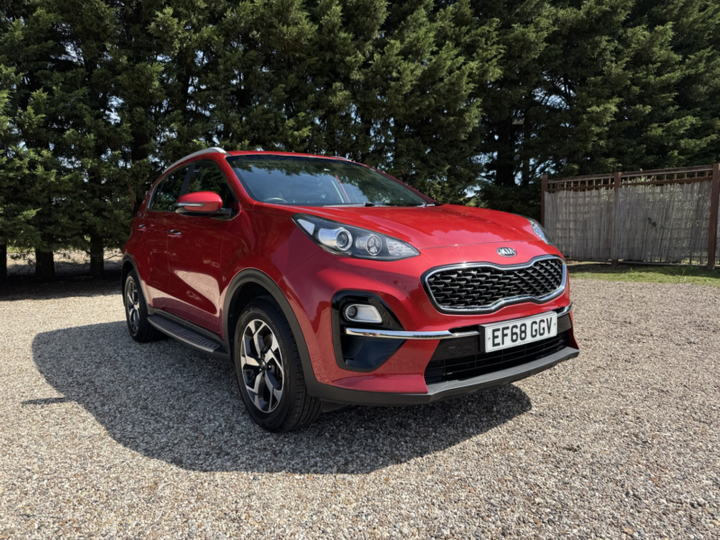 2018 Kia Sportage 1.6 Gdi 2 in Red — image 1