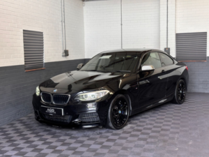 2014 BMW 2 Series 3.0 M235i Coupe 2dr Petrol Auto Euro 6 (s/s) (326 Ps) in Black — image 4