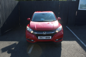 2017 Honda Hr-V 1.5 I-Vtec Se in Red — image 2
