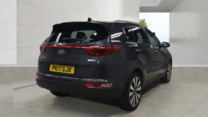 2017 Kia Sportage 1.7 Crdi 3 Euro 6 (s/s) 5dr in Silver — image 5