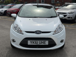 2012 Ford Fiesta 1.25 Zetec 5dr in White — image 2