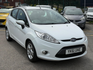 2012 Ford Fiesta 1.25 Zetec 5dr in White — image 6