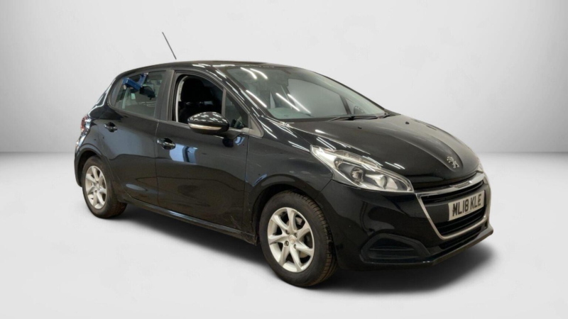 2018 Peugeot 208 1.2 Puretech Active Euro 6 (s/s) 5dr in Black — image 1