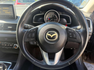 2015 Mazda Mazda3 2.0 Skyactiv-G Sport Nav Euro 6 (s/s) 5dr in Grey — image 4