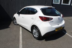 2018 Mazda Mazda2 1.5 Skyactiv-G Se-L Nav in White — image 2