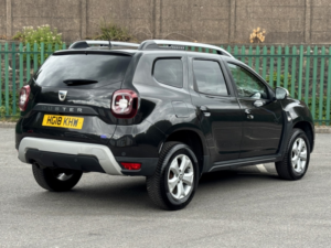 2018 Dacia Duster 1.6 Comfort Sce 115 4x2 My18 in Black — image 4