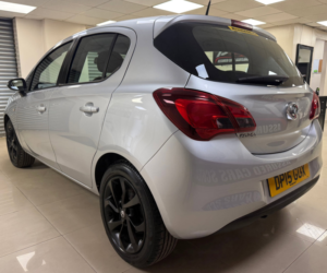 2015 Vauxhall Corsa 1.4i Ecoflex Sri Hatchback 5dr Petrol Manual Euro 6 (90 Ps) in Silver — image 3