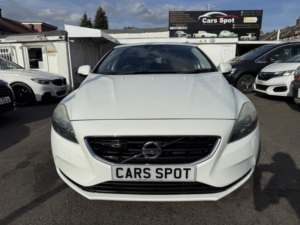 2015 Volvo V40 1.6 T4 Se Fresh Import Verified Mile Finance Avb in White — image 3