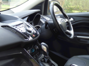 2015 Ford Kuga 2.0 Tdci Titanium SUV 5dr Diesel Powershift AWD Euro 6 (s/s) (180 Ps) in Orange — image 3