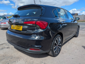 2017 Fiat Tipo 1.3 Tipo Hatchback 1.3 Multijet Ii 95hp Lounge in Black — image 2