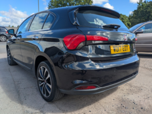 2017 Fiat Tipo 1.3 Tipo Hatchback 1.3 Multijet Ii 95hp Lounge in Black — image 4