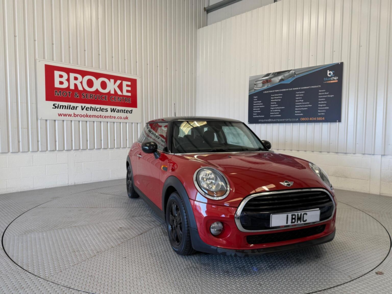 2015 MINI Hatch 1.5 Cooper D Euro 6 (s/s) 3dr in Red — image 1