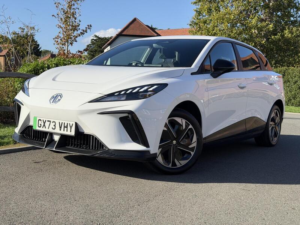 2023 MG Mg4 51kwh Se Auto 5dr in White — image 3