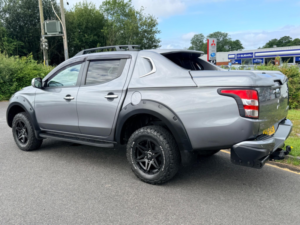 2018 Mitsubishi L200 2.4 Di-D Dc Barbarian Svp Ii Auto 4WD Euro 6 4dr in Grey — image 6