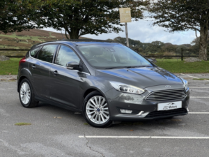 2017 Ford Focus 1.5 Ecoboost 182 Titanium X 5dr Man, Petrol, Grey + 1 Owner in Grey — image 6