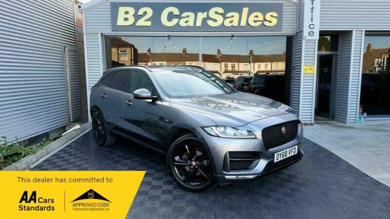 2018 Jaguar F-Pace 2.0 D180 R-Sport Auto AWD Euro 6 (s/s) 5dr in Grey — image 1