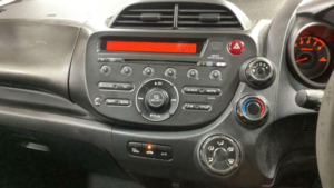 2014 Honda Jazz 1.2 I-Vtec S Euro 5 5dr (a/c) in Blue — image 4