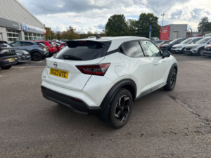 2023 Nissan Juke 1.0 Dig-T N-Connecta SUV 5dr Petrol Dct Auto Euro 6 (s/s) (114 Ps) in White — image 2