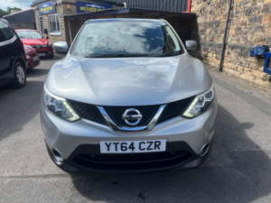 2014 Nissan Qashqai 1.6 Dci Acenta Premium 4WD Euro 5 (s/s) 5dr in Silver — image 2