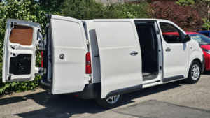 2019 Vauxhall Vivaro 1.5 Turbo D 2700 Dynamic in White — image 5
