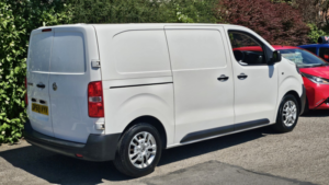 2019 Vauxhall Vivaro 1.5 Turbo D 2700 Dynamic in White — image 6