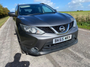 2015 Nissan Qashqai 1.5 Dci Tekna 2WD Euro 6 (s/s) 5dr in Grey — image 2