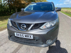 2015 Nissan Qashqai 1.5 Dci Tekna 2WD Euro 6 (s/s) 5dr in Grey — image 4