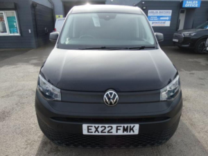 2022 Volkswagen Caddy Maxi 2.0 Tdi C20 Commerce Lwb Euro 6 (s/s) 6dr in Black — image 2