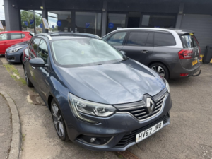2017 Renault Megane 1.5 Dci Dynamique S Nav Sport Tourer 5dr Diesel Manual Euro 6 (s/s) (110 Ps) in Grey — image 3