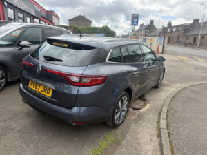 2017 Renault Megane 1.5 Dci Dynamique S Nav Sport Tourer 5dr Diesel Manual Euro 6 (s/s) (110 Ps) in Grey — image 4