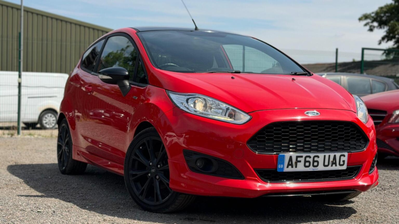 2016 Ford Fiesta 1.0t Ecoboost St-Line Euro 6 (s/s) 3dr in Red — image 1