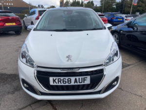 2018 Peugeot 208 1.2 Puretech Tech Edition Hatchback 5dr Petrol Manual Euro 6 (s/s) (82 Ps) in White — image 2