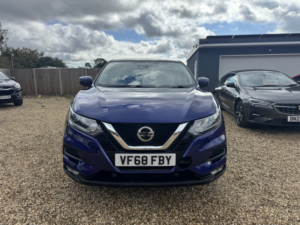 2019 Nissan Qashqai 1.3 Dig-T Acenta Premium in Blue — image 2