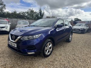 2019 Nissan Qashqai 1.3 Dig-T Acenta Premium in Blue — image 3